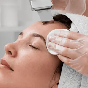 Ультразвуковая чистка лица + маска по типу кожи