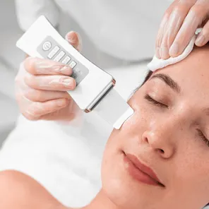 Ультразвуковая чистка лица